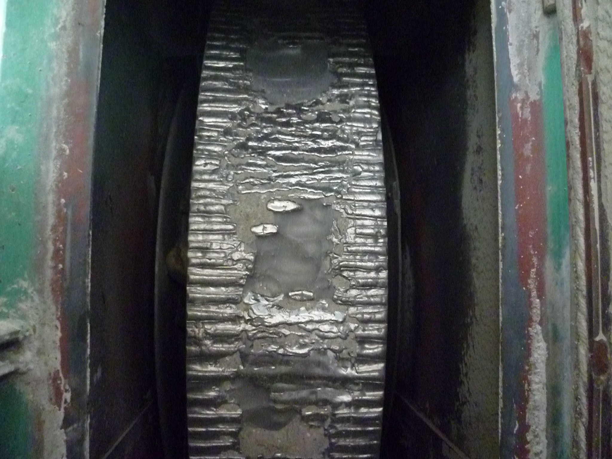 輥壓機(jī)(在線修復(fù)、離線修復(fù)) 輥壓機(jī)(在線修復(fù)、離線修復(fù))